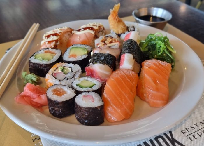 Slide 12 - Ejemplo de plato de sushi